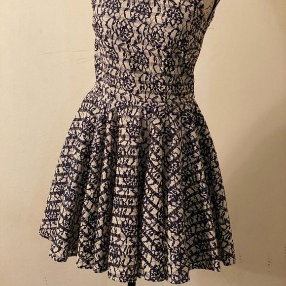 Maison Jules Sleeveless Lace Overlay Flared Dress - Picture 4 of 7